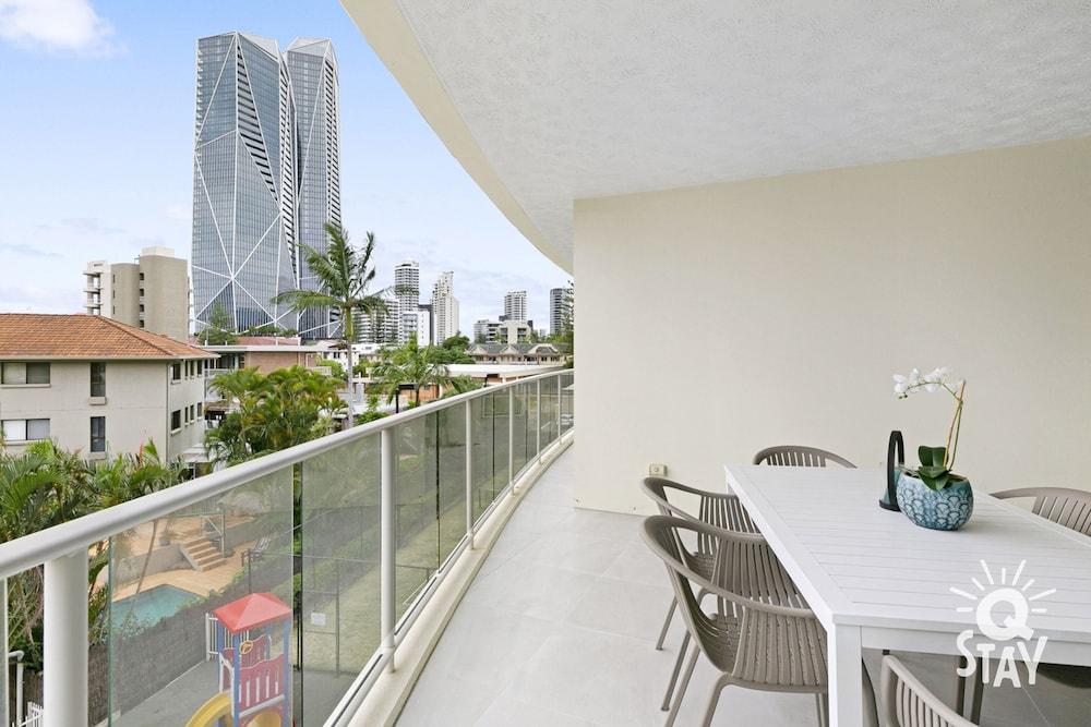 Mantra Wings Aparthotel Gold Coast Exterior photo
